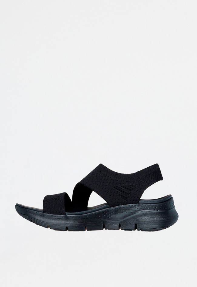 Sandalia mujer elástica negra Skechers 119458 con plantilla acolchada y suela ligera – confort versátil para cada paso