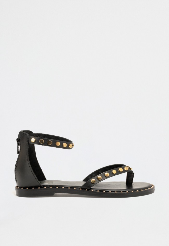 Sandalia plana de piel negra con tachas doradas y cierre trasero con cremallera para estilo sofisticado VAS rsp-6497