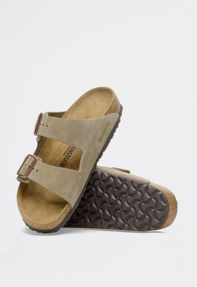 Sandalia de hombre Birkenstock Arizona LEVE 0051463 taupe con diseño anatómico y estilo natural