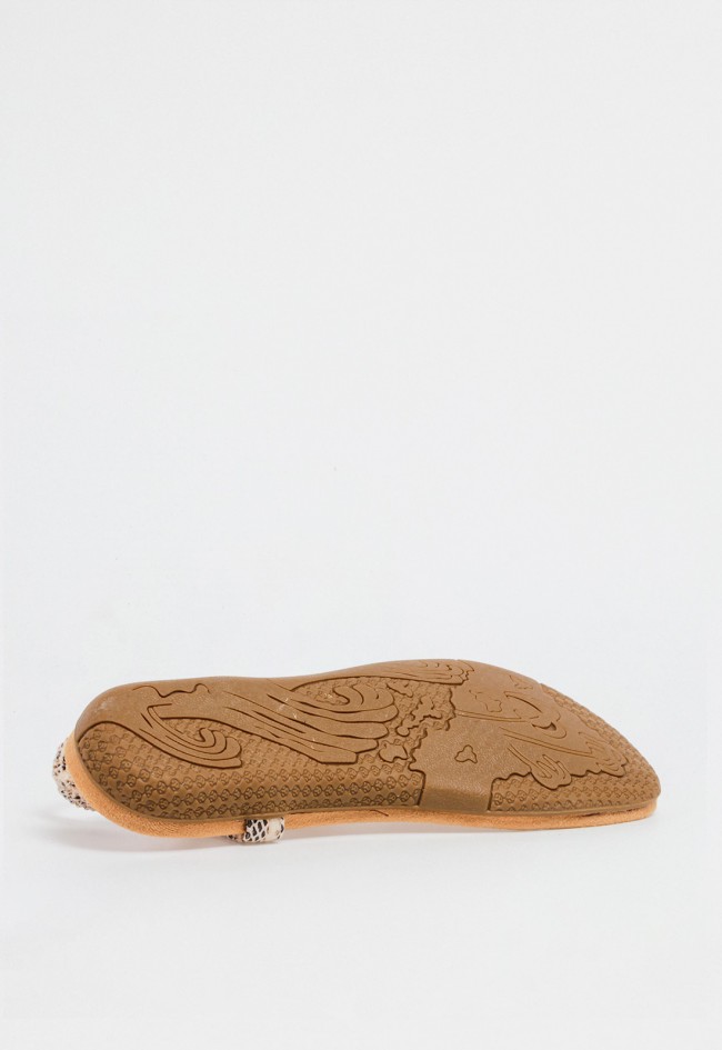 Sandalia plana de mujer tipo esclava con tiras efecto serpiente y plantilla ergonómica beige VAS 60-629