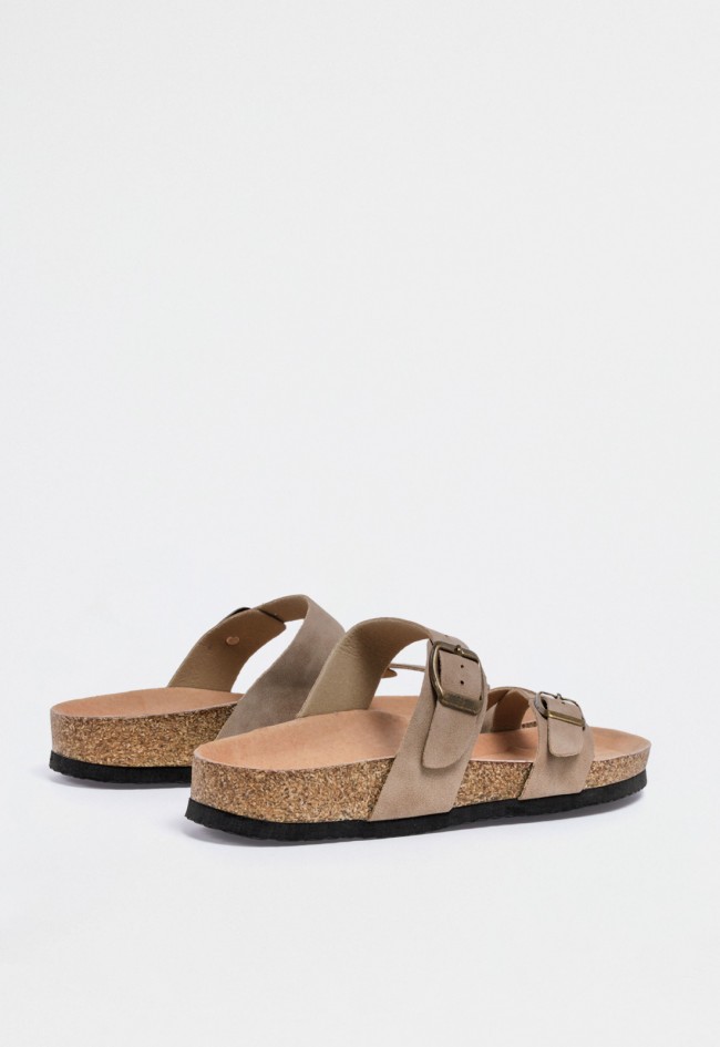 Sandalia bio taupe de mujer con hebillas — estilo relajado y esencia mediterránea VAS 27-2530