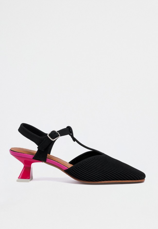 Zapato destalonado negro de mujer con tacón fucsia — sofisticación y tendencia a cada paso MISS ELASTIC 76403