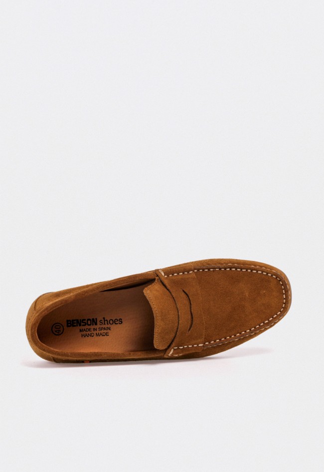 Mocasín de hombre en serraje color cuero — estilo clásico y confort casual Benson 80102