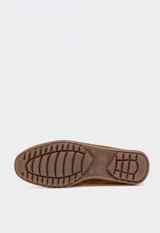 Mocasín de hombre en serraje color cuero — estilo clásico y confort casual Benson 80102