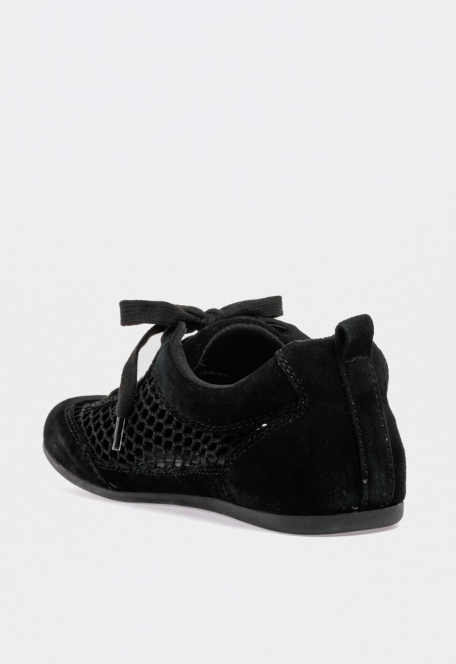 Zapatilla de rejilla y serraje en negro para mujer — estilo urbano y ligereza La strada 2402427