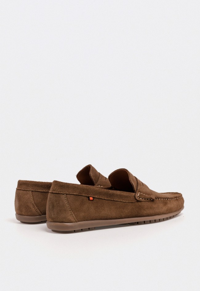 Mocasín de serraje marrón para hombre — comodidad y estilo atemporal Benson 80102