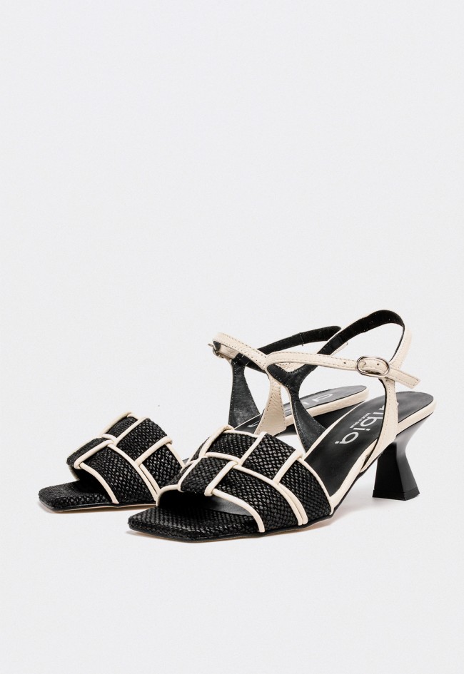 Sandalia de tacón medio en blanco y negro con tiras entrelazadas para mujer Dibia 14427
