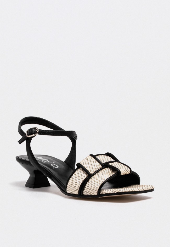 Sandalia de tacón bajo en blanco roto y negro con tiras trenzadas para mujer Dibia 14427