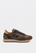 Zapatilla de mujer Cetti marrón con detalles animal print y diseño sporty-chic Cetti c-1259