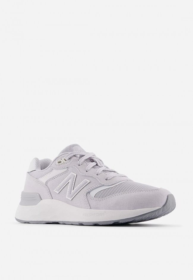 Zapatillas New Balance Fresh Foam Walking 880 v7 mujer – confort y estilo en cada paso
