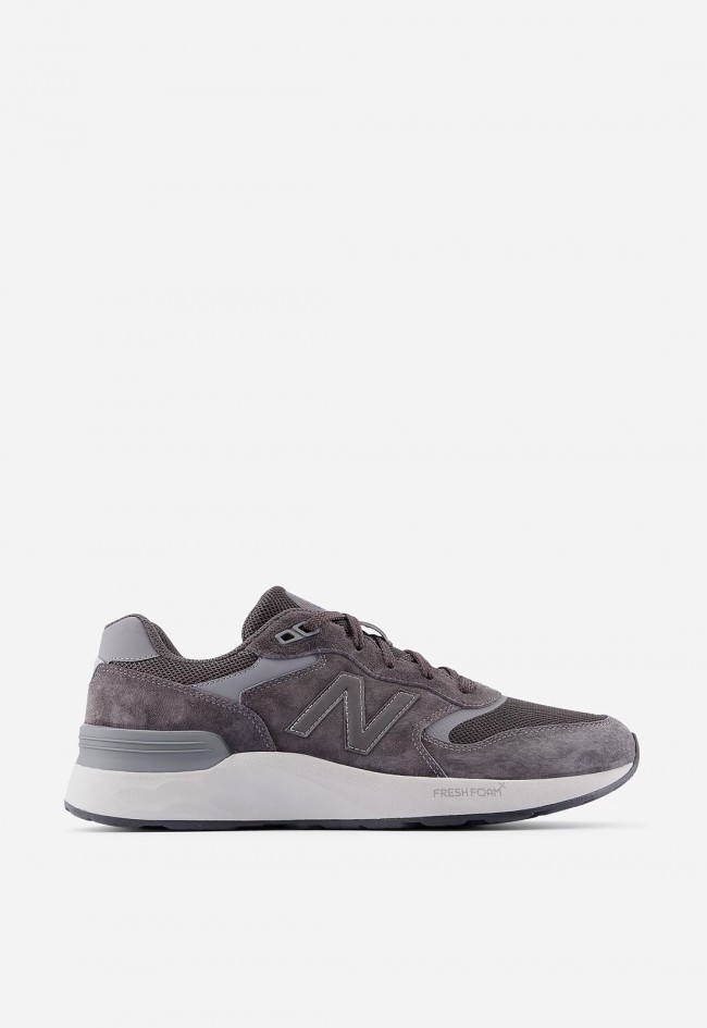 Zapatillas New Balance Fresh Foam Walking 880 v7 gris hombre – confort y durabilidad en cada paso