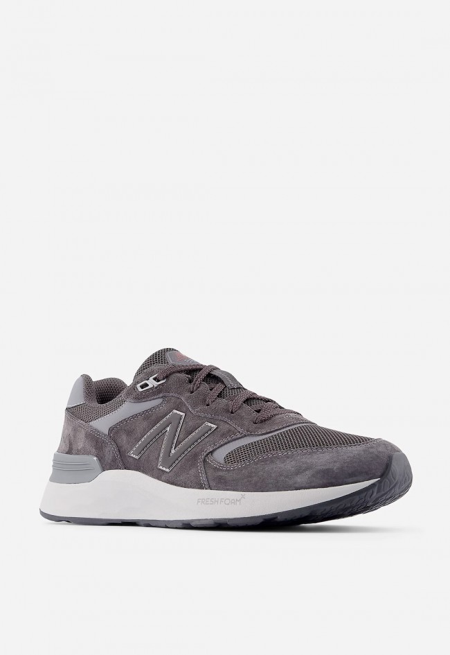 Zapatillas New Balance Fresh Foam Walking 880 v7 gris hombre – confort y durabilidad en cada paso