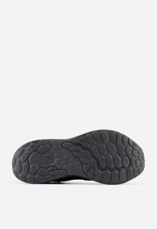 Zapatillas negras New Balance Fresh Foam Arishi v4 Tiralux hombre – ligereza y estilo versátil