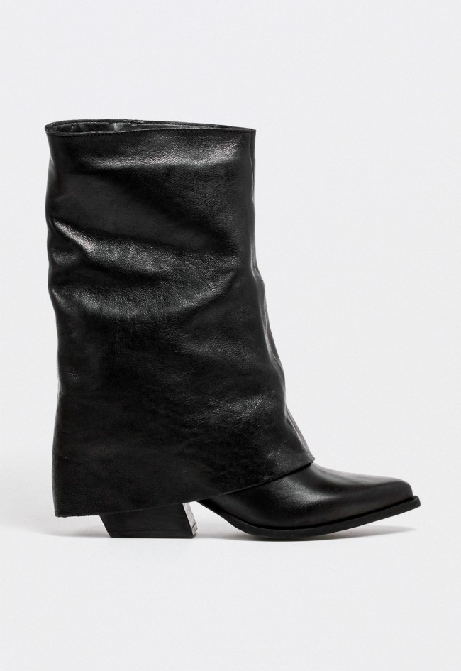 Bota campera de mujer en piel negra con polaina baja – estilo western moderno GLO sabry