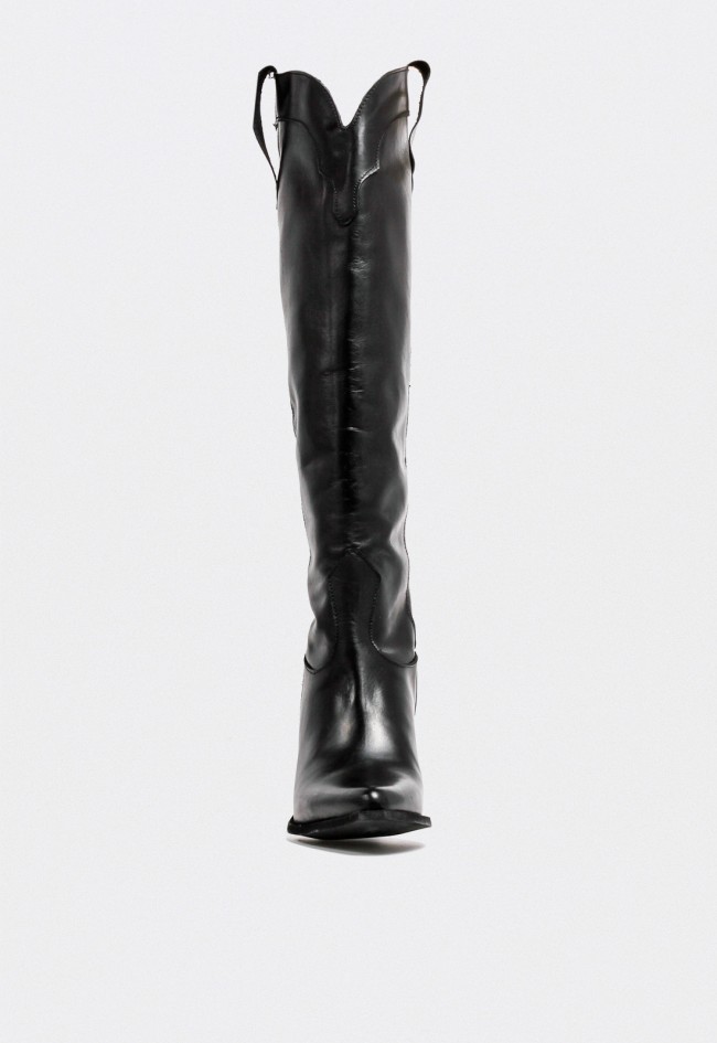 Bota cowboy alta de mujer en piel negra con tacón ancho – estilo western elegante GLO sexy