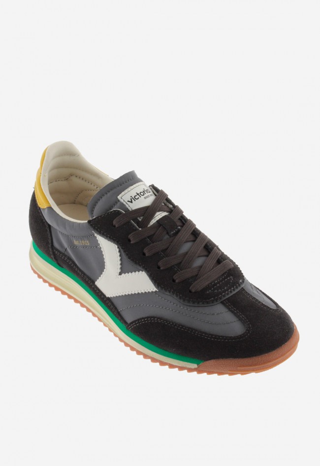 Zapatillas Victoria Saturno hombre en nylon y serraje con suela sierra – estilo retro urbano y confort sostenible