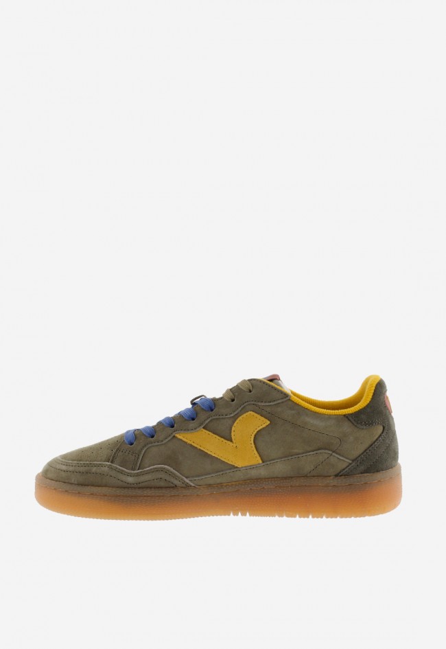Zapatillas Victoria SMASH-SUEDE hombre – sneakers 1985 en serraje velour con suela caramelo