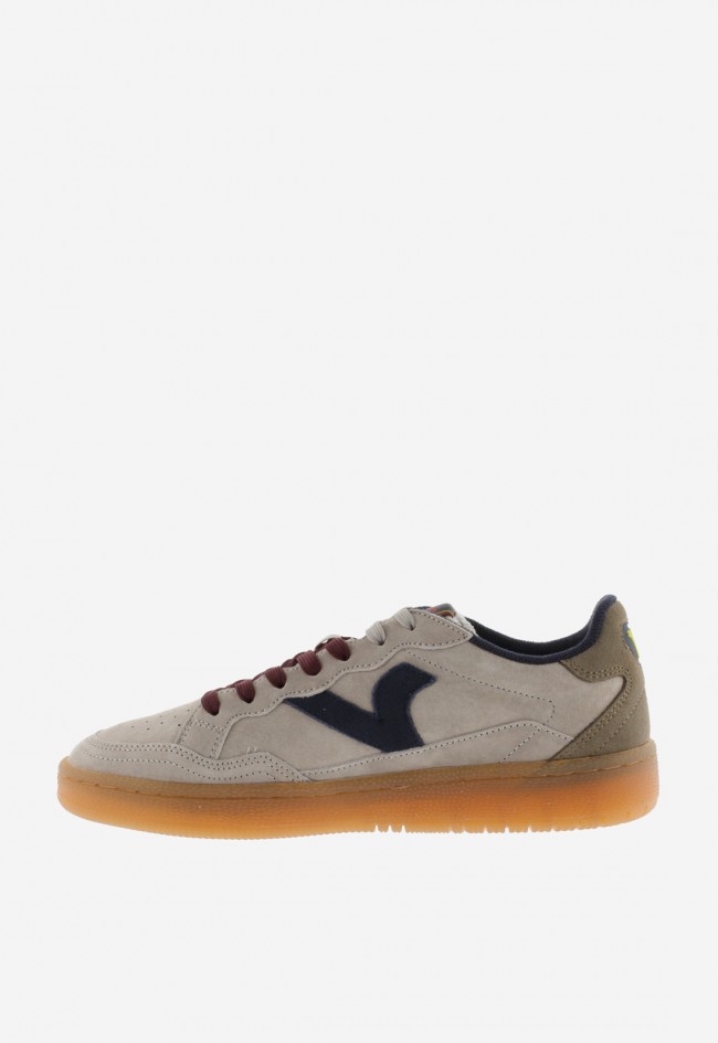 Zapatillas Victoria SMASH-SUEDE hombre beige con detalles burdeos – sneakers retro 1985 en serraje velour