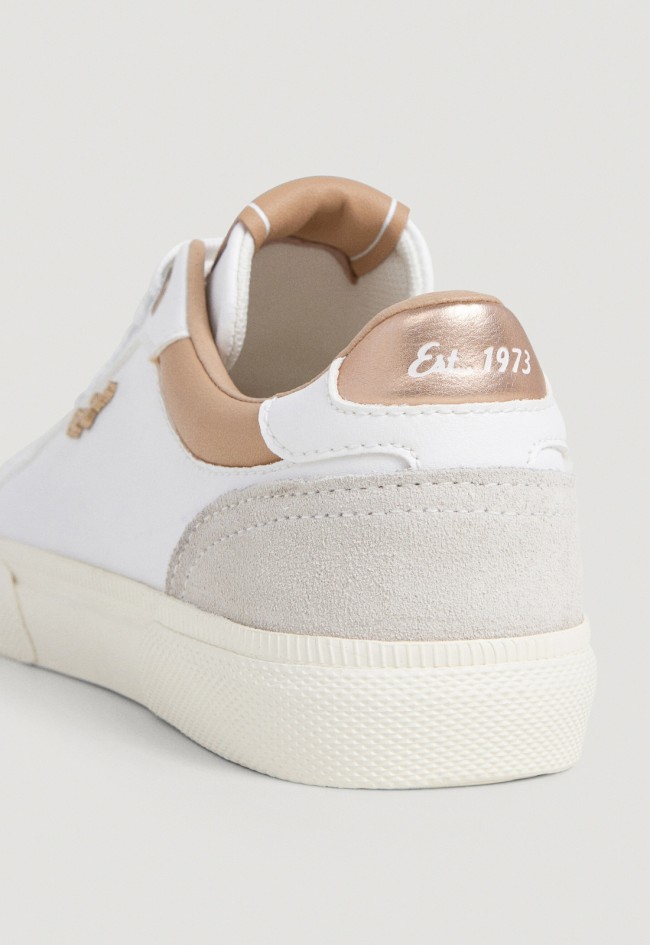 Zapatillas deportivas de mujer Pepe Jeans Kenton Court blancas con detalles en ante y logo metálico