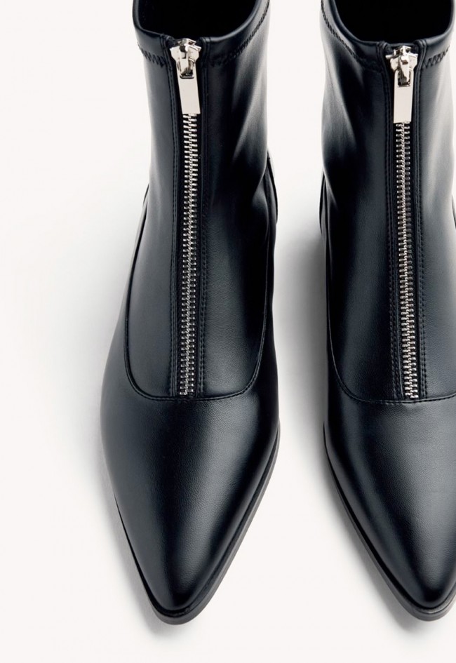 Botines Gioseppo Lindina negros con cremallera frontal – minimalismo edgy y sofisticado