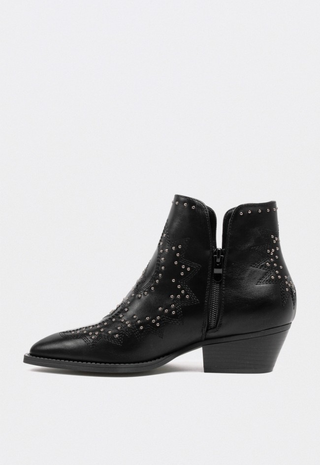 Botín cowboy mujer Niko Amore 20173 negro con tachuelas y bordados western