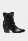 Botín cowboy mujer Niko Amore 20143 negro con efecto piel y detalles western con tachuelas