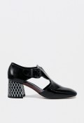 Zapato de mujer de piel negro Glo Toten con tacón geométrico de diseño vanguardista