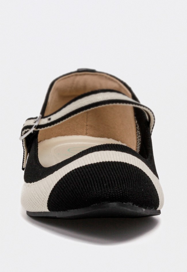 Bailarina Carmina Jhilton 63-2884 de mujer bicolor blanco y negro con tira de hebilla