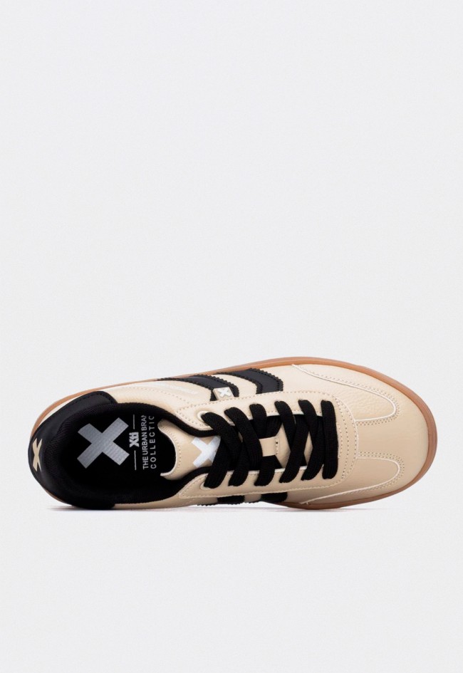 Zapatillas mujer XTI 144585 en material vegano con suela chunky tendencia