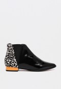 Botín de mujer en piel negra con detalle animal print Glo Catwoman – Elegancia audaz