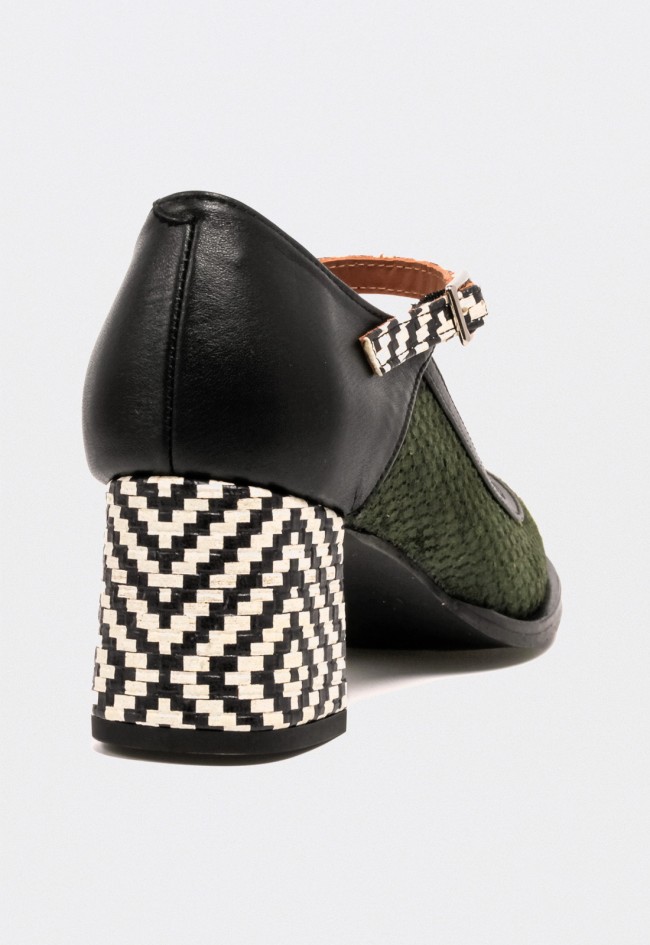 Zapato de mujer estilo Mary Jane en piel verde y negro con tacón estampado Nemonic 2054 – Diseño artesanal Made in Spain