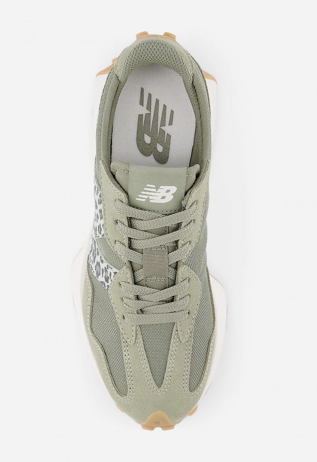 Zapatilla de mujer New Balance 327 ws327lpb en ante y malla con diseño retro inspirado en los 70