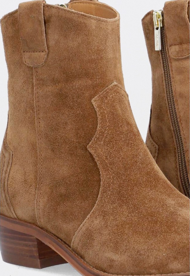 Botín cowboy Alpe Cecile de mujer en piel color cuero con tacón bajo