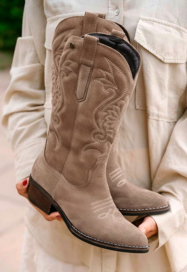 Bota cowboy mujer TOP 3 ss820 en piel serraje taupe con cremallera interior