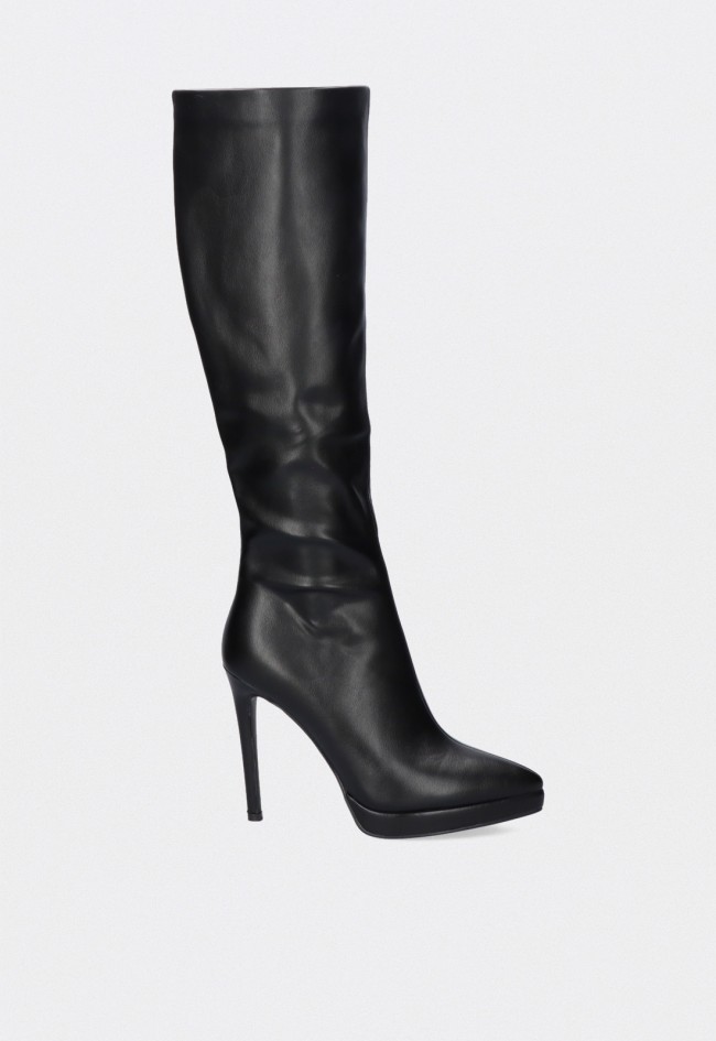 Bota alta mujer Exé K3332-71577 negra con tacón fino y punta en pico