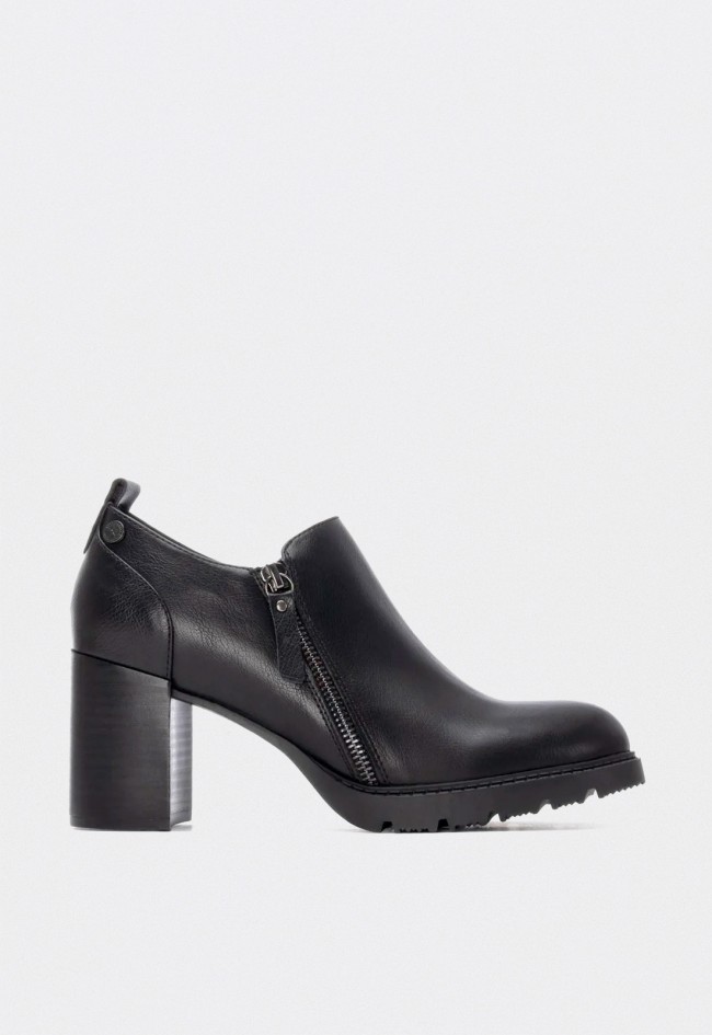 Zapatos de tacón ancho Xti 14430101 de mujer en negro con cremallera