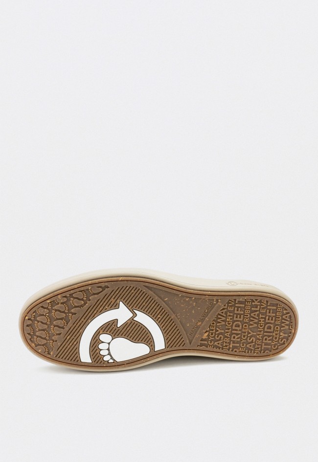Botines de hombre Natural World Cerler marrón en serraje hidrofugado