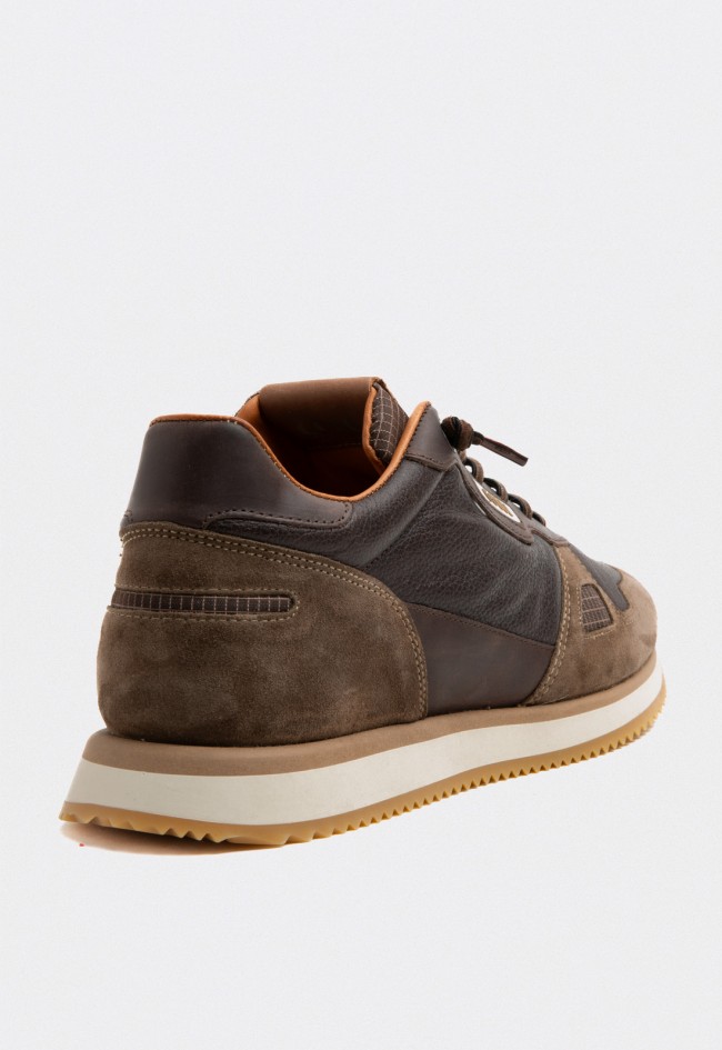 Zapatillas de hombre Cetti C-1397 en piel y textil marrón – estilo urbano con carácter exclusivo