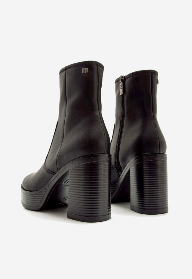 Botines de plataforma Mustang New 67 mujer negros con tacón ancho y estilo versátil