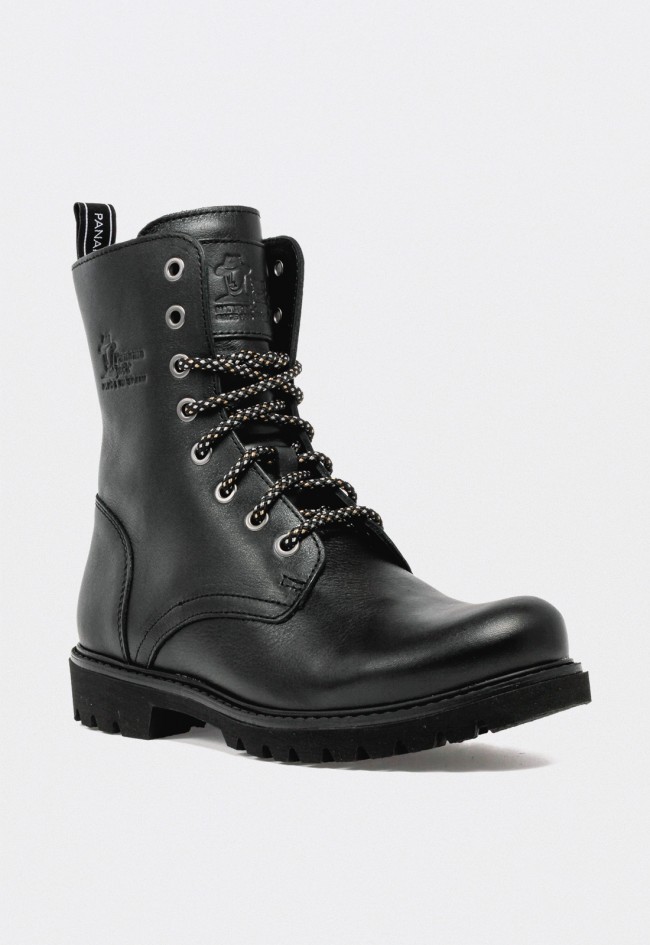 Bota Panama Jack Frisia B24 negra de mujer en piel napa waterproof con suela de caucho – Made in Spain