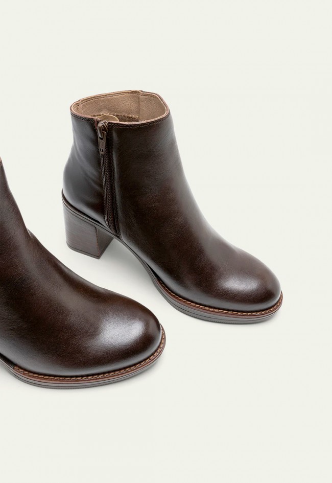 BOTINES DE PIEL DE TACÓN MOKA PORRONET RANIA