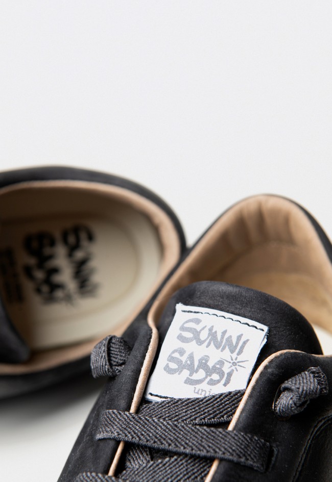 Zapatos hombre barefoot Sunni Sabbi OKI 014 negros de piel nobuck con cordones elásticos
