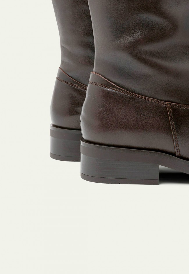 BOTAS ALTAS DE PIEL MOKA CON CREMALLERA PORRONET BELÉN