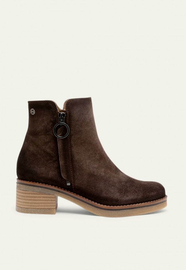 Botín de mujer Porronet Diana en piel serraje moka con cremallera