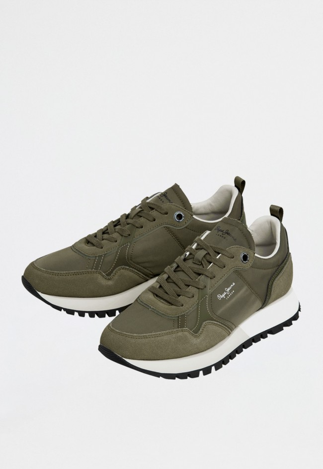 Zapatillas hombre Pepe Jeans running retro verde con detalles en ante y suela EVA