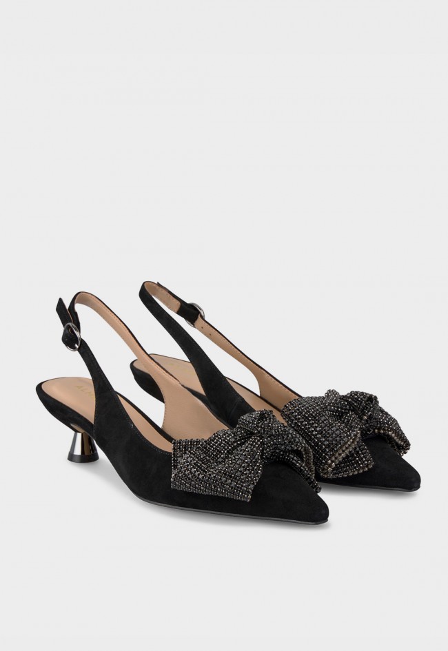 Zapato destalonado mujer Alma en Pena 525 piel negra con lazo joya y tacón bajo