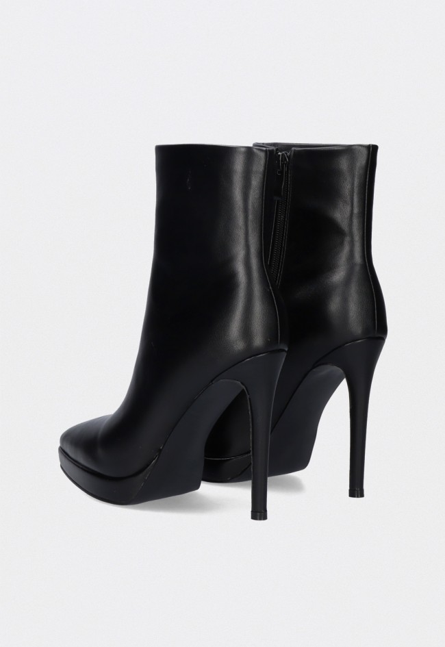 Botín de mujer EXÉ K3332-71578 Black de tacón alto elegante
