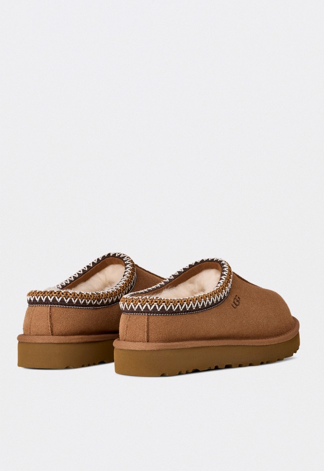 Botines tipo zueco UGG Tasman II mujer en ante marrón con interior de piel de oveja