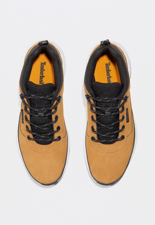 Botín Timberland Field Trekker hombre amarillo cuero Premium y suela trekking