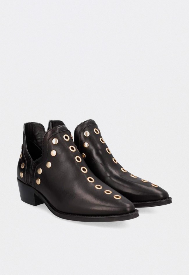 Botines camperos mujer Alpe 25511705p de piel negros estilo campero con tachas metálicas